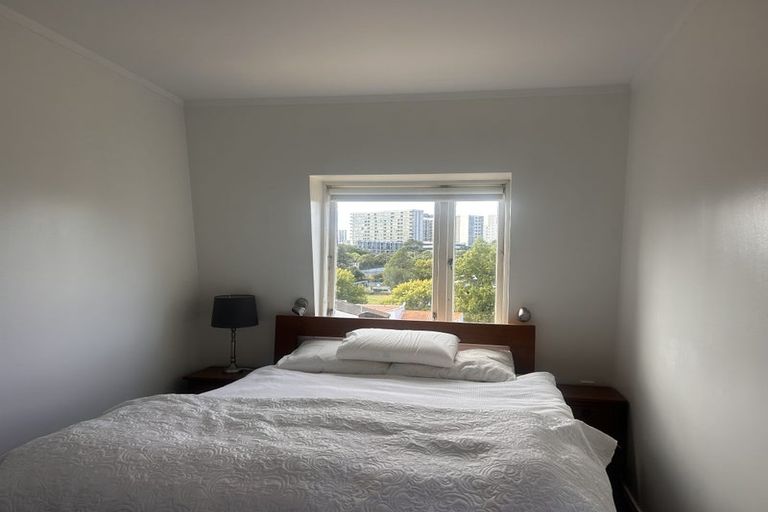 Photo of property in 24 Gwilliam Place, Freemans Bay, Auckland, 1011