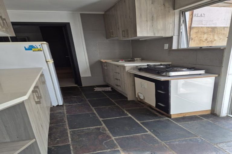 Photo of property in 208 Don Buck Road, Massey, Auckland, 0614