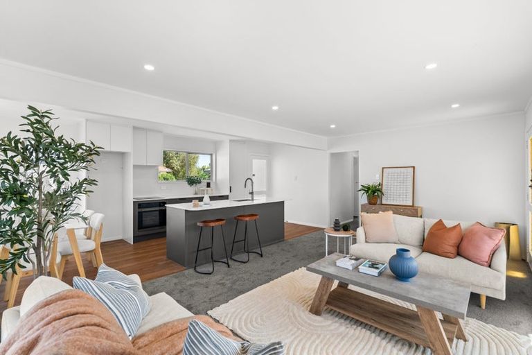 Photo of property in 31 Denniston Crescent, Redwood, Christchurch, 8051