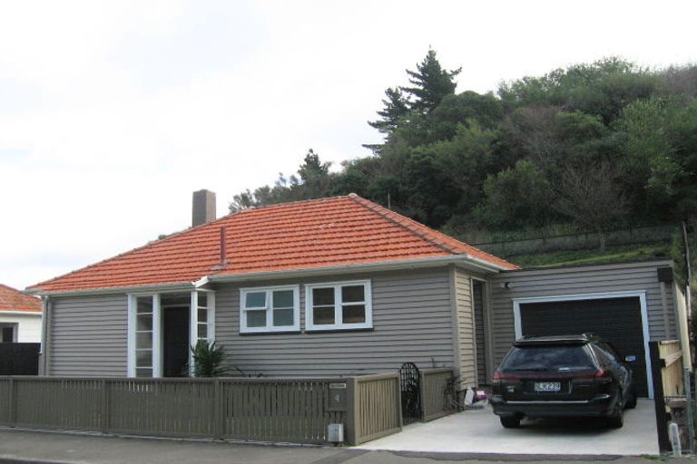 Photo of property in 4 Main Street, Hospital Hill, Napier, 4110