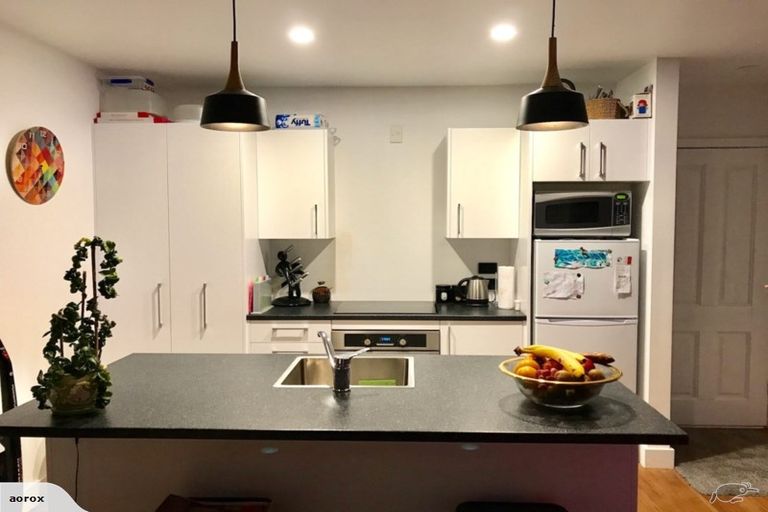 Photo of property in 6 Kiwi Esplanade, Mangere Bridge, Auckland, 2022