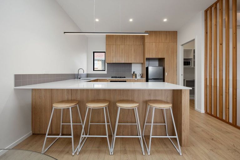 Photo of property in 2/7 Tarbett Road, Hillcrest, Hamilton, 3216