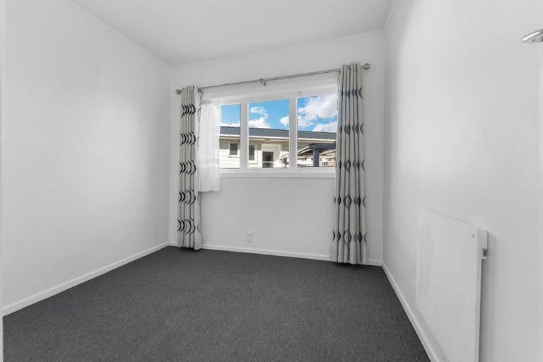 Photo of property in 11b Inver Street, Glen Eden, Auckland, 0602