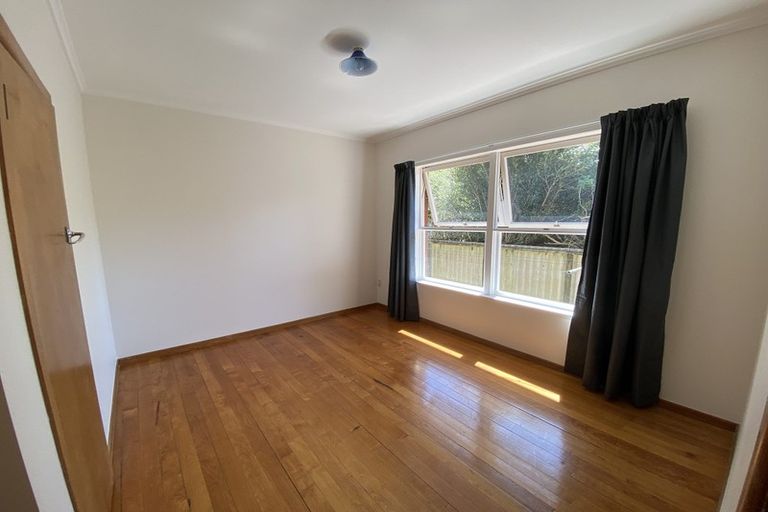 Photo of property in 2 Totara Grove, Hillcrest, Auckland, 0627