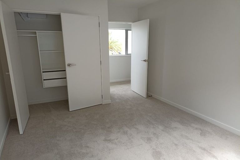 Photo of property in 32 Umu Place, Mangere, Auckland, 2022
