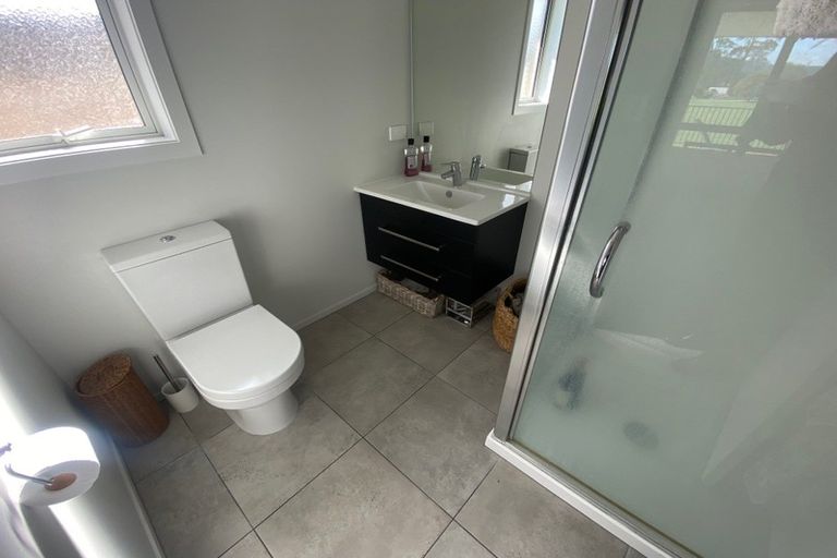 Photo of property in 28 Richardson Road, Omokoroa, 3114