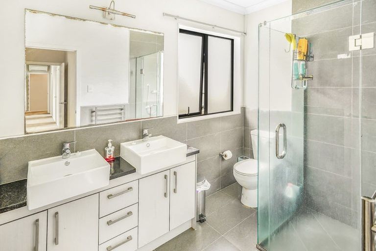 Photo of property in 70 Te Huia Drive, Flagstaff, Hamilton, 3210