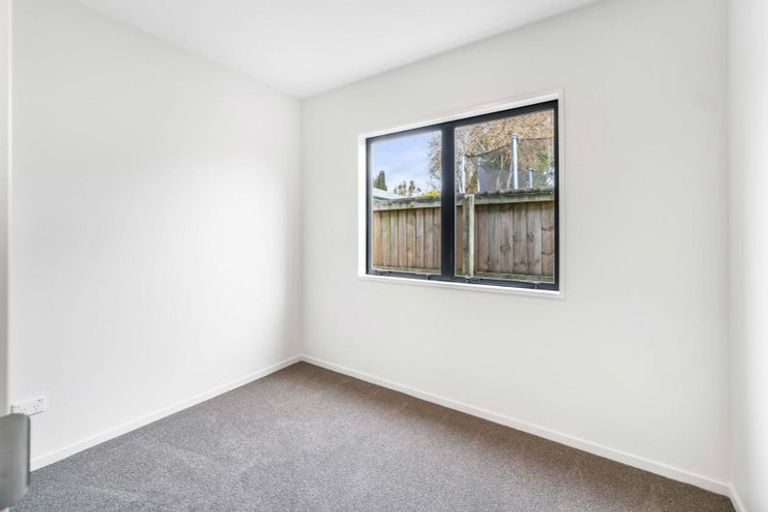 Photo of property in 21 Quinns Road, Shirley, Christchurch, 8013