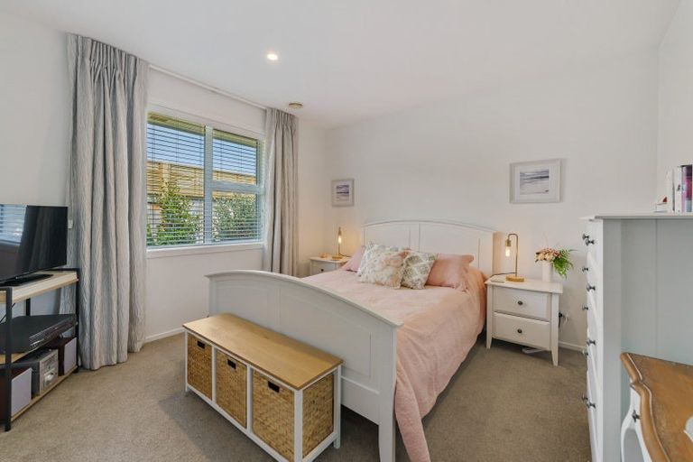 Photo of property in 13 Tuhua Close, Wharewaka, Taupo, 3330