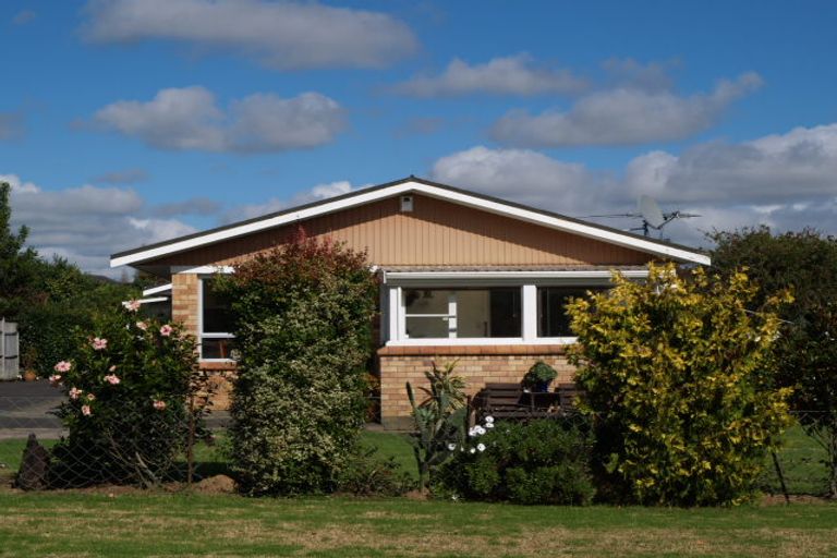 Photo of property in 2/4 Abercrombie Street, Howick, Auckland, 2014