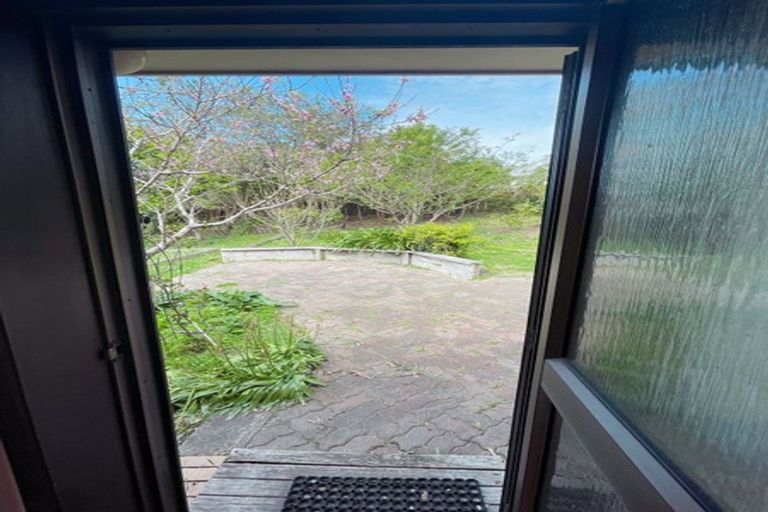 Photo of property in 2/723 Beach Road, Browns Bay, Auckland, 0630