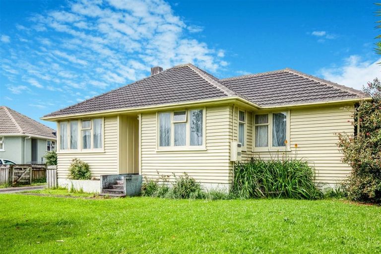 Photo of property in 4 Mcpherson Place, Fairfield, Hamilton, 3214