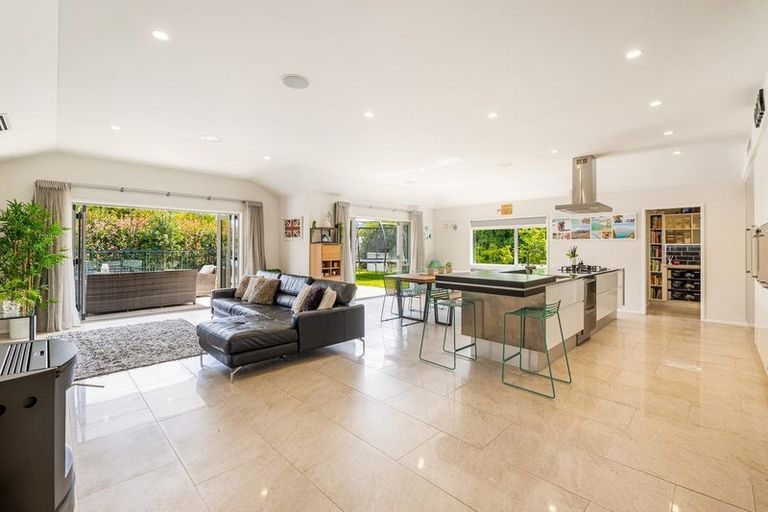 Photo of property in 1009 Kahikatea Flat Road, Waitoki, Kaukapakapa, 0871