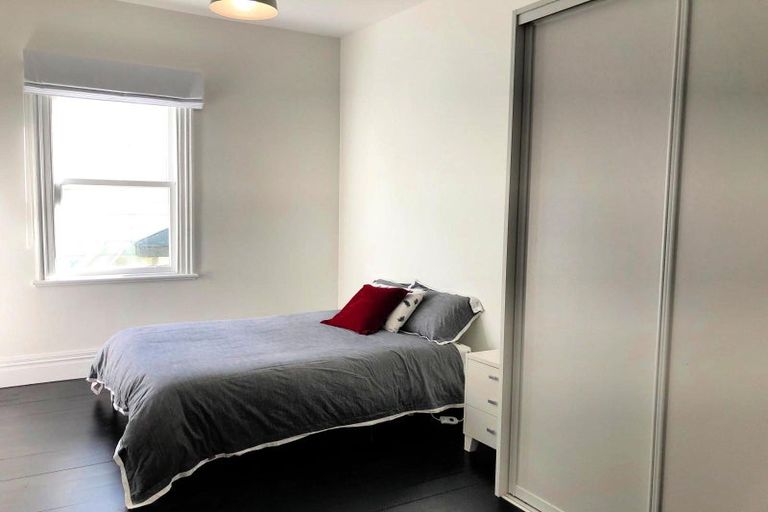 Photo of property in 15 Park Street, Thorndon, Wellington, 6011