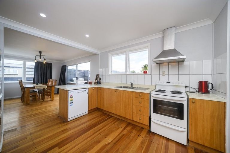 Photo of property in 23 Langley Avenue, Milson, Palmerston North, 4414