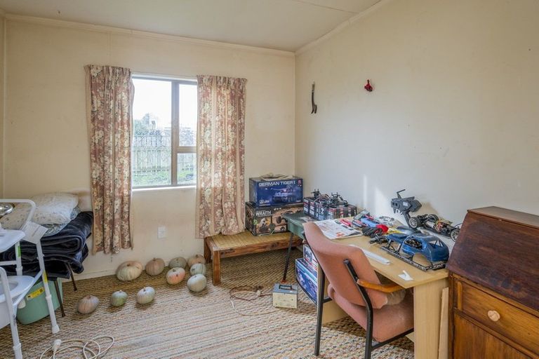 Photo of property in 32 Strathmore Avenue, Levin, 5510