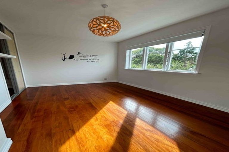 Photo of property in 1/15 Killarney Avenue, Torbay, Auckland, 0630