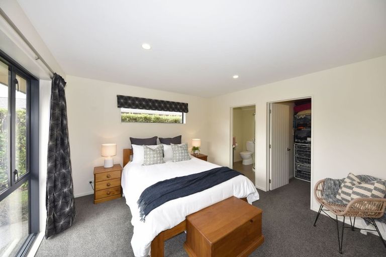 Photo of property in 10 Gosling Crescent, Halswell, Christchurch, 8025