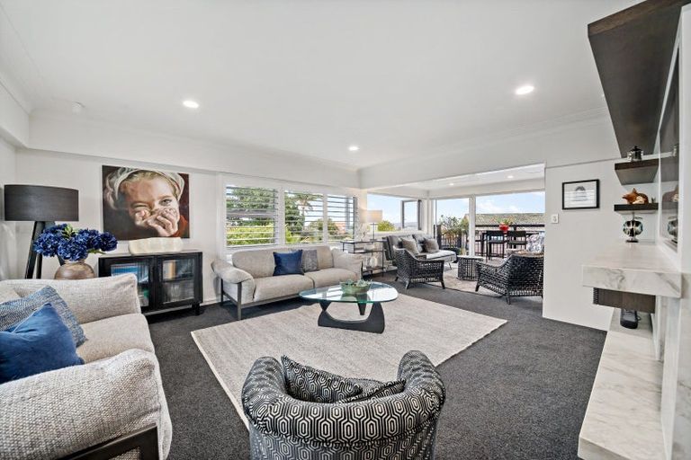 Photo of property in 81 Bleakhouse Road, Howick, Auckland, 2014