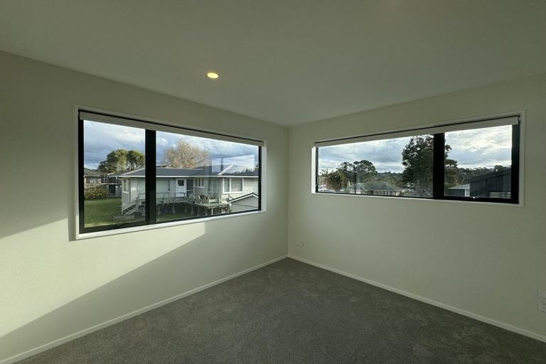 Photo of property in 3/5 Preston Avenue, Henderson, Auckland, 0610