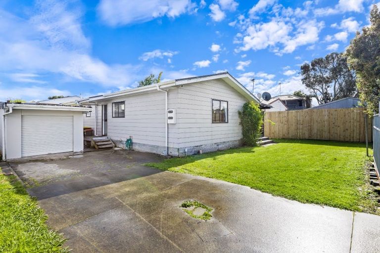 Photo of property in 2/6 George Street, Mangere East, Auckland, 2024