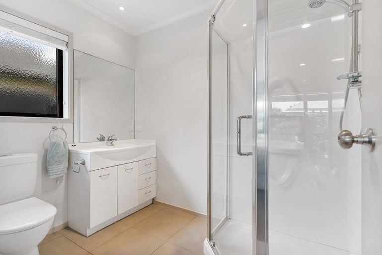 Photo of property in 14 Putaka Place, Papamoa Beach, Papamoa, 3118