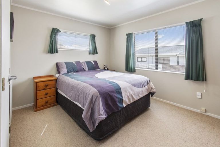 Photo of property in 19 Mellsop Avenue, Waiuku, 2123