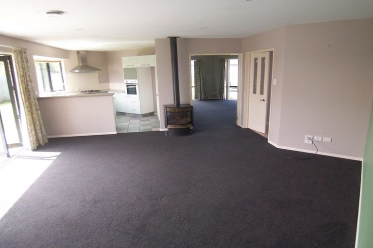 Photo of property in 32 Shearwater Drive, Woolston, Christchurch, 8023