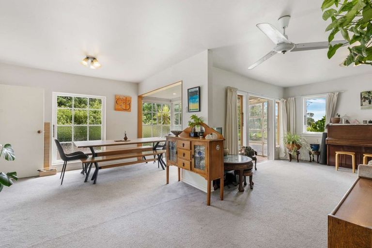 Photo of property in 611 Awhitu Road, Pollok, Waiuku, 2683