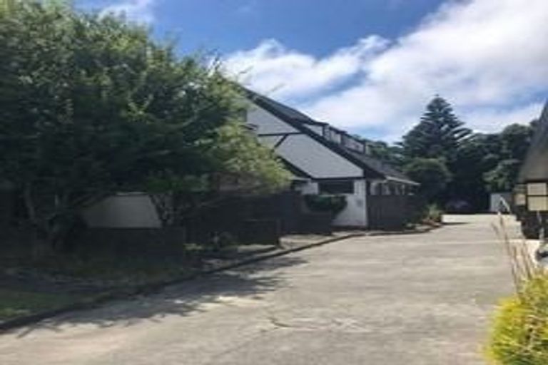 Photo of property in 4/31 Mana Avenue, Titahi Bay, Porirua, 5022