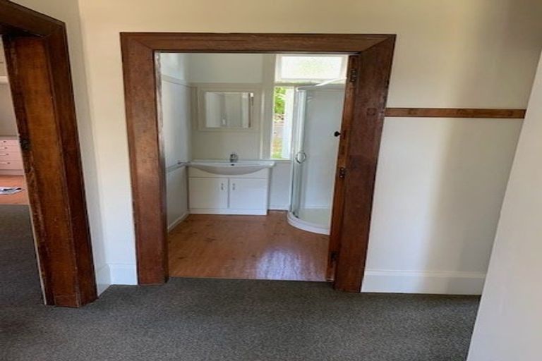 Photo of property in 17 Lyndon Street, Riccarton, Christchurch, 8011