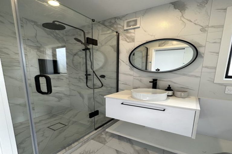 Photo of property in 50c Beulah Avenue, Rothesay Bay, Auckland, 0630