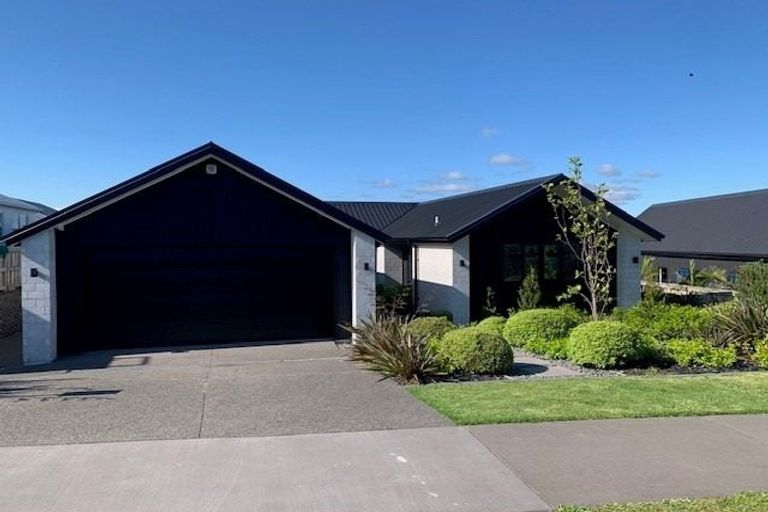 Photo of property in 24 Ridge Drive, Omokoroa, 3114