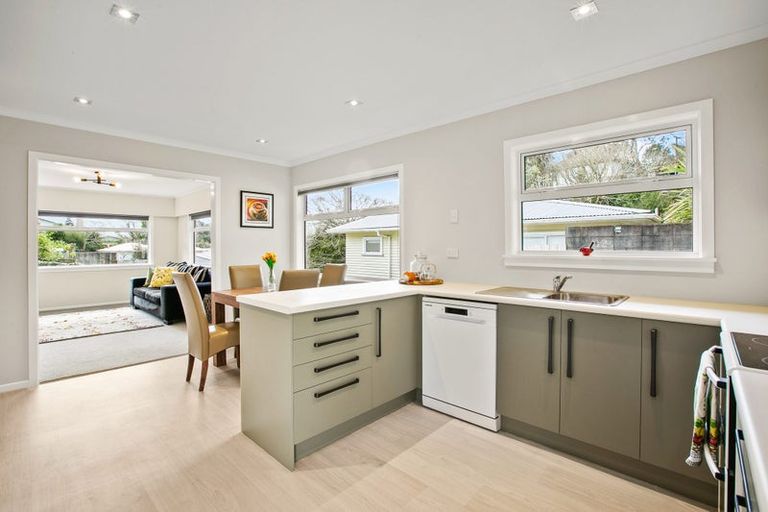 Photo of property in 36b Beaumont Crescent, Frankleigh Park, New Plymouth, 4310