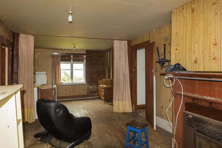 Photo of property in 27 Main Road, Maheno, Oamaru, 9495