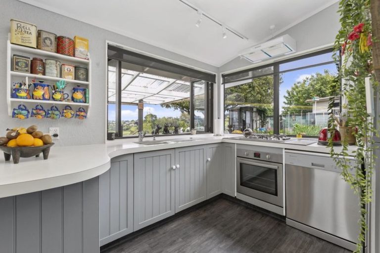 Photo of property in 9 Stratford Place, Otumoetai, Tauranga, 3110