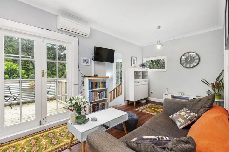 Photo of property in 54 Liardet Street, Vogeltown, Wellington, 6021