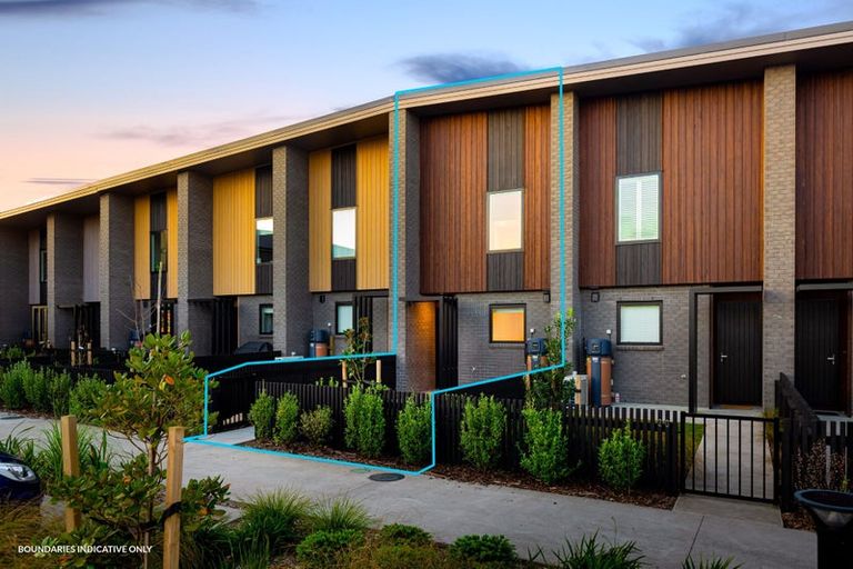 Photo of property in 18 Arvo Lane, Hobsonville, Auckland, 0616