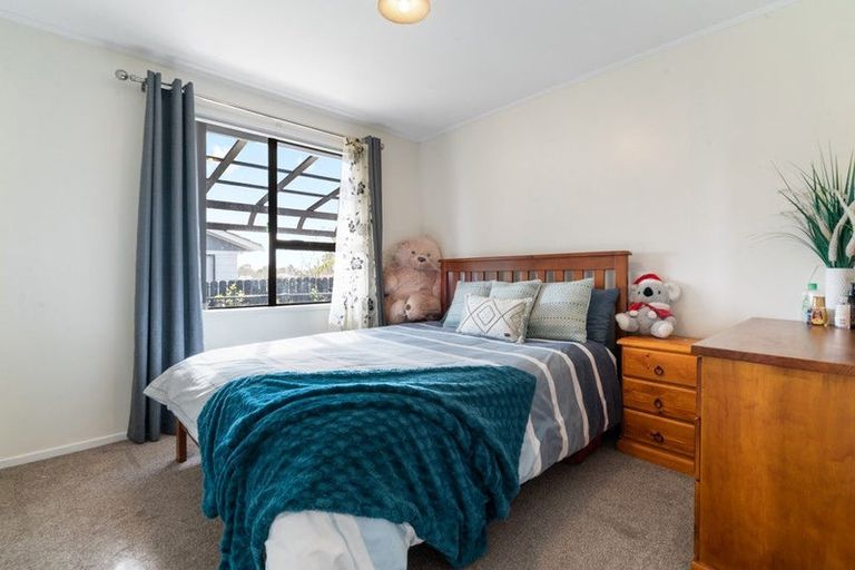 Photo of property in 1/39 Taitimu Drive, Weymouth, Auckland, 2103