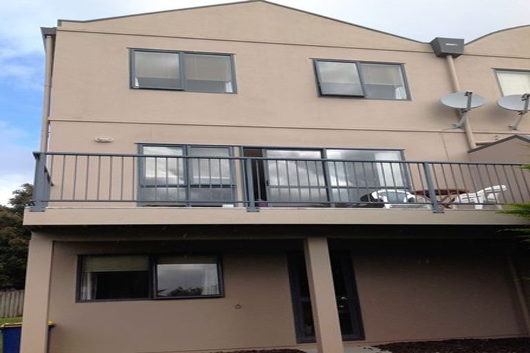 Photo of property in 11/15 Andersons Road, Oteha, Auckland, 0632