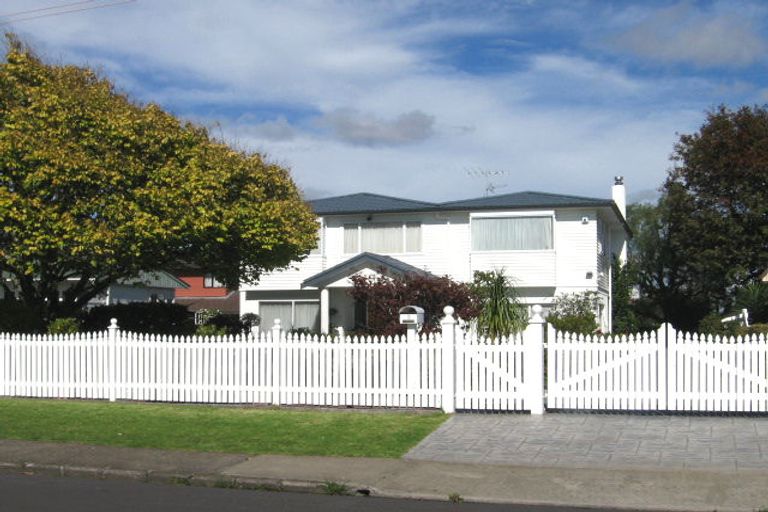 Photo of property in 3 Richard Avenue, Bucklands Beach, Auckland, 2014