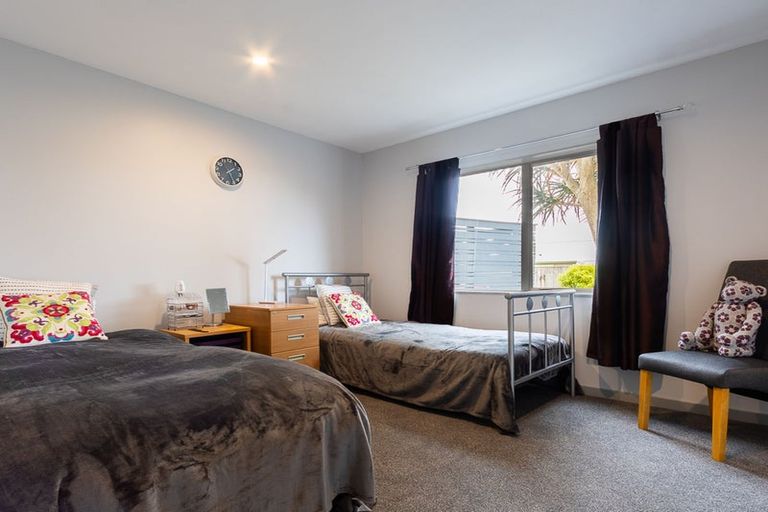 Photo of property in 38 Pharazyn Avenue, Waikanae Beach, Waikanae, 5036