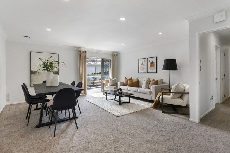 Photo of property in 24 Kenmure Avenue, Forrest Hill, Auckland, 0620