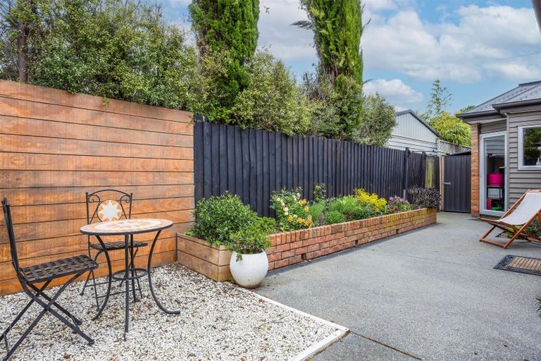 Photo of property in 121c Jeffreys Road, Strowan, Christchurch, 8052