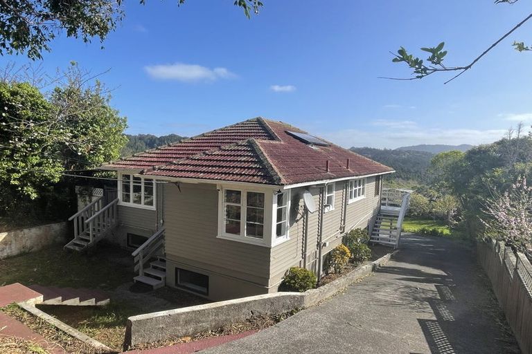 Photo of property in 17 Phillip Avenue, Glen Eden, Auckland, 0602