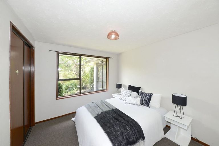 Photo of property in 9 Montclare Avenue, Ilam, Christchurch, 8041