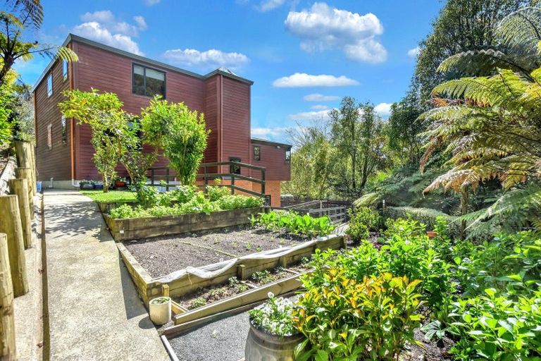 Photo of property in 5 Milton Terrace, Picton, 7220