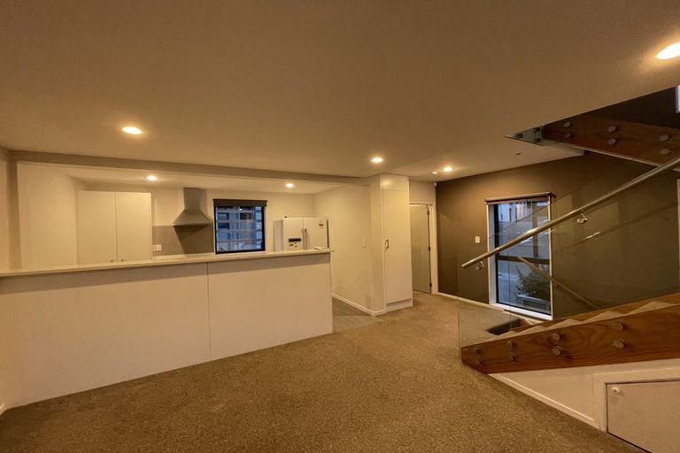 Photo of property in 2/10 Silver Moon Road, Albany Heights, Auckland, 0632