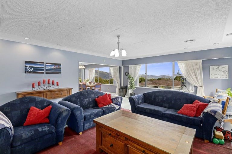 Photo of property in 19 Rondane Place, Tirohanga, Lower Hutt, 5010