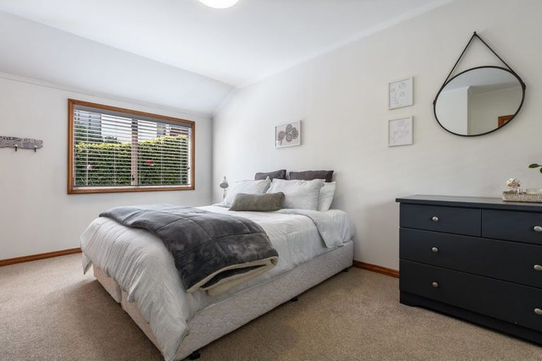 Photo of property in 12 Waikareao Way, Brookfield, Tauranga, 3110